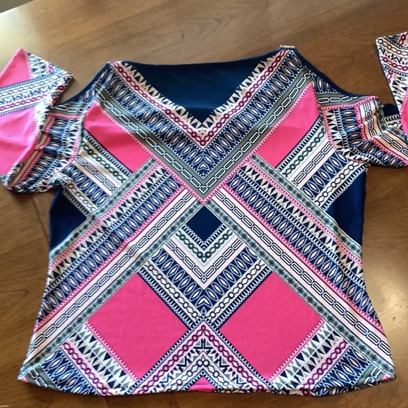 JM Collection Womens Cold Shoulder Top - size Medium - Picture 10 of 17